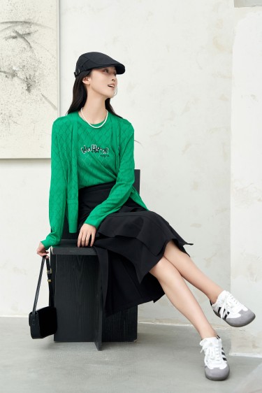 LEISURE<br>菱形图案针织开衫