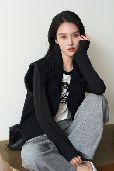 IN STYLE<BR>色泽牢固牛仔马甲