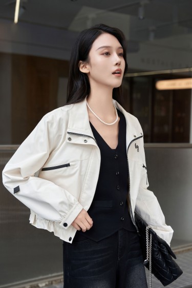 LEISURE<br>立领设计防风外套