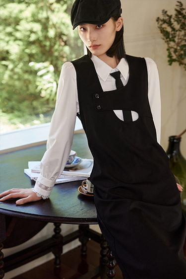 IN STYLE<br>针织背心连衣裙