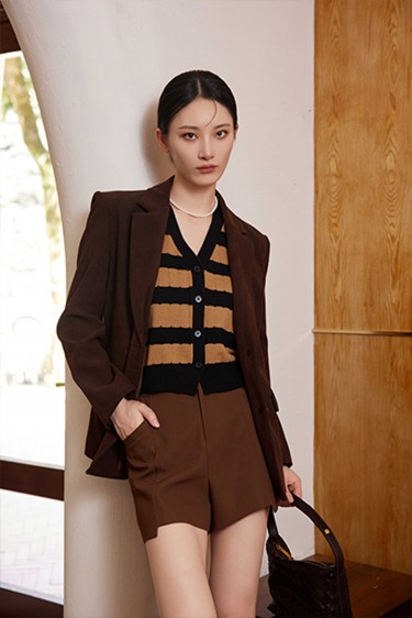 IN STYLE<br>咖色休闲西装外套