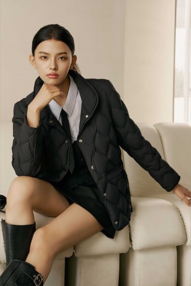 VINTAGE<br>光洁细腻羽绒服