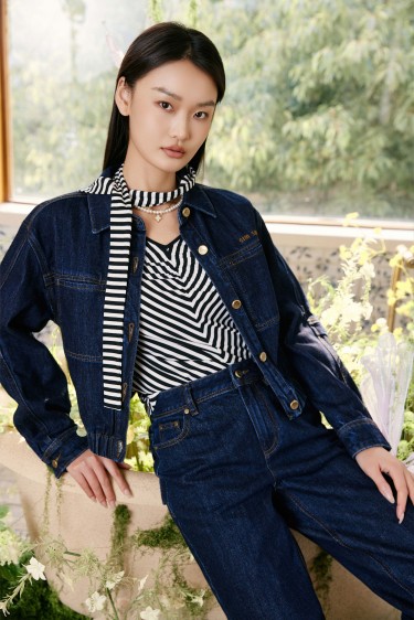 FASHION<br>原色牛仔宽松短外套